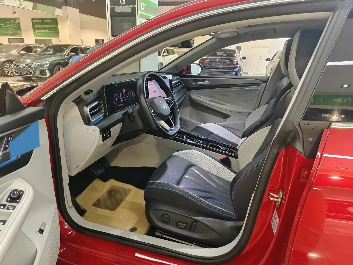 2022 Skoda Superb 2.0T 186HP L4 7DCT,autocango,china used car exporter,china ev exporter,chinese used car exporter,chinese used ev exporter