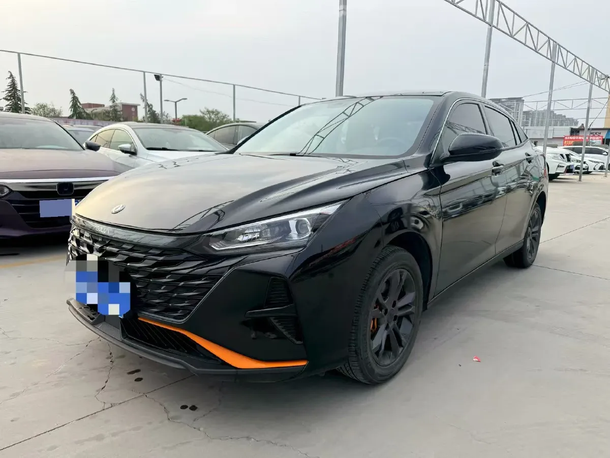 2023 DongFeng Aeolus YiXuan 1.5L 125HP L4 6DCT,autocango,china used car exporter,china ev exporter,chinese used car exporter,chinese used ev exporter