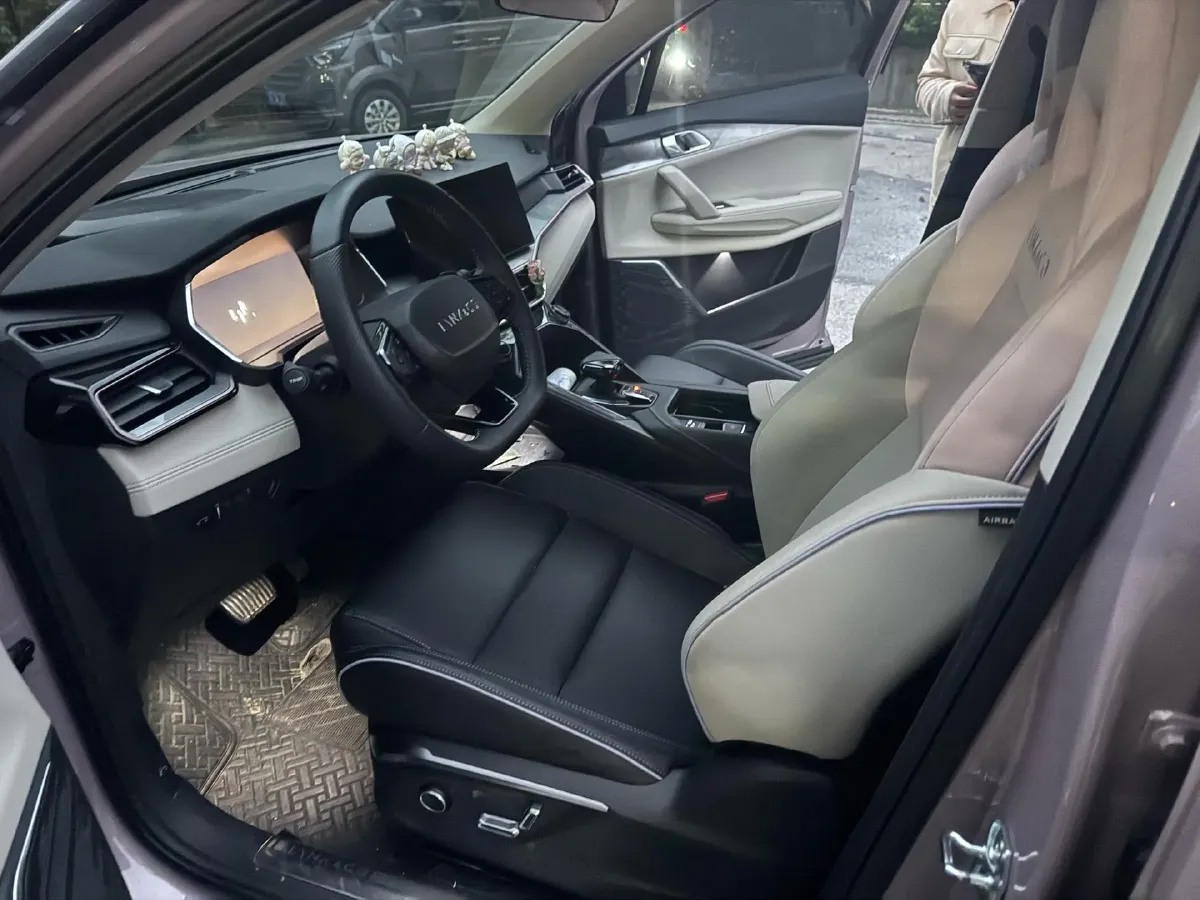 2023 LYNK&CO 03 1.5T 181HP L4 7DCT,autocango,china used car exporter,china ev exporter,chinese used car exporter,chinese used ev exporter