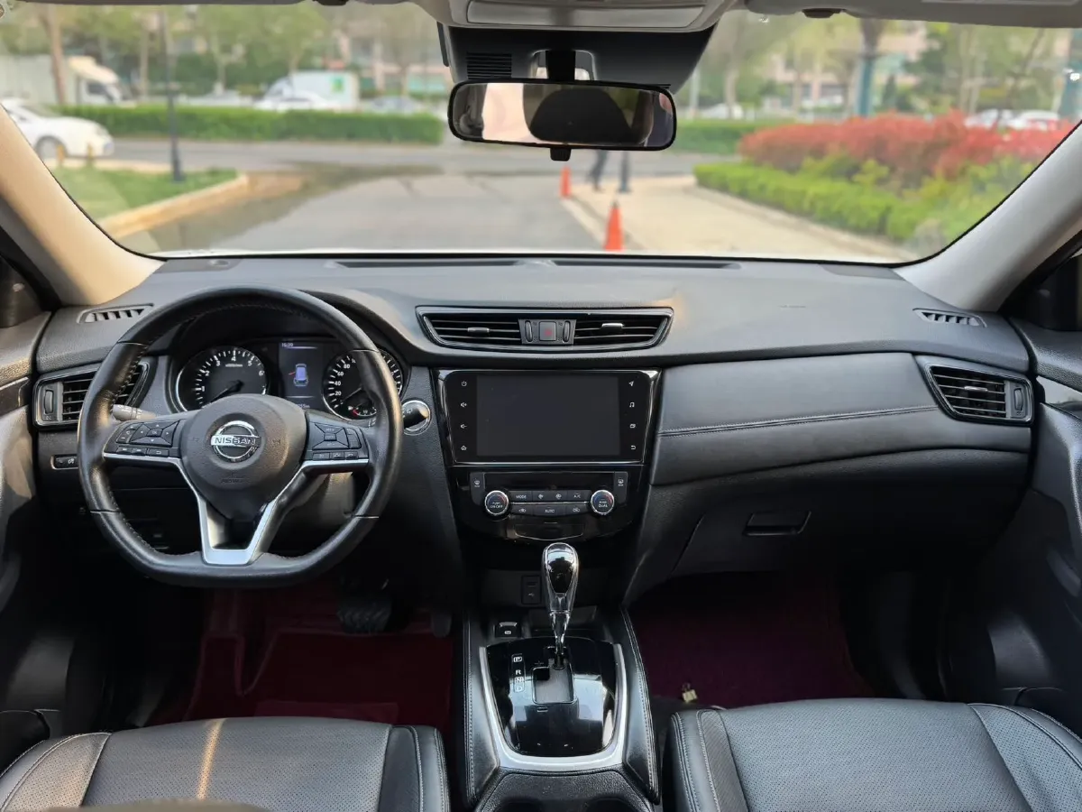 2020 Nissan X-Trail 2.0L 154HP L4 CVT,autocango,china used car exporter,china ev exporter,chinese used car exporter,chinese used ev exporter