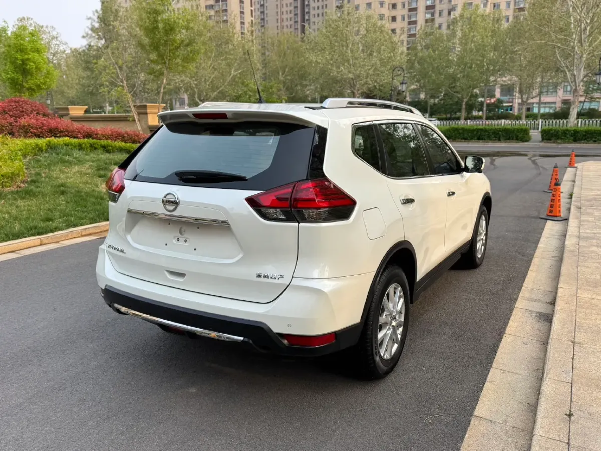 2020 Nissan X-Trail 2.0L 154HP L4 CVT,autocango,china used car exporter,china ev exporter,chinese used car exporter,chinese used ev exporter