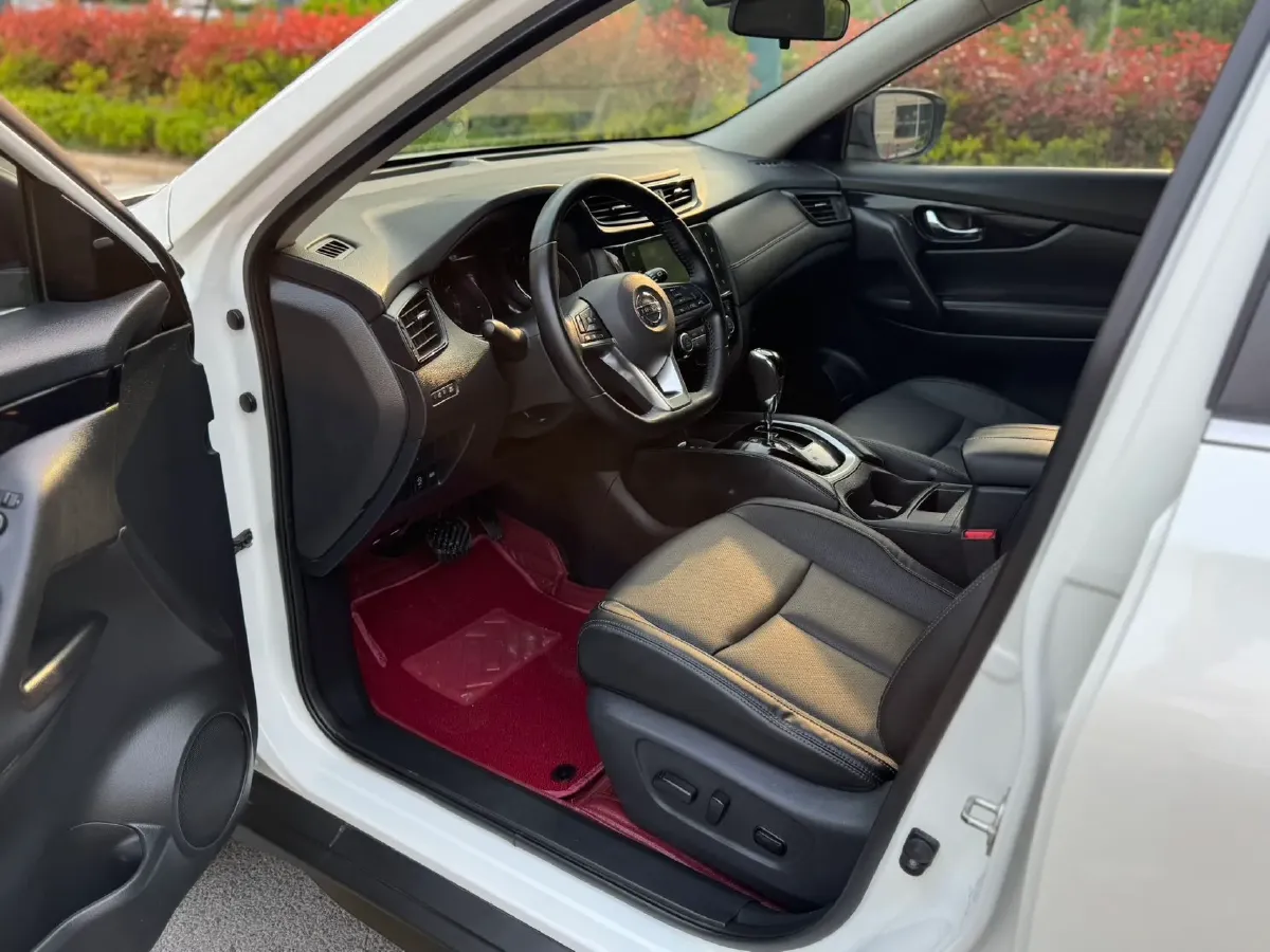 2020 Nissan X-Trail 2.0L 154HP L4 CVT,autocango,china used car exporter,china ev exporter,chinese used car exporter,chinese used ev exporter