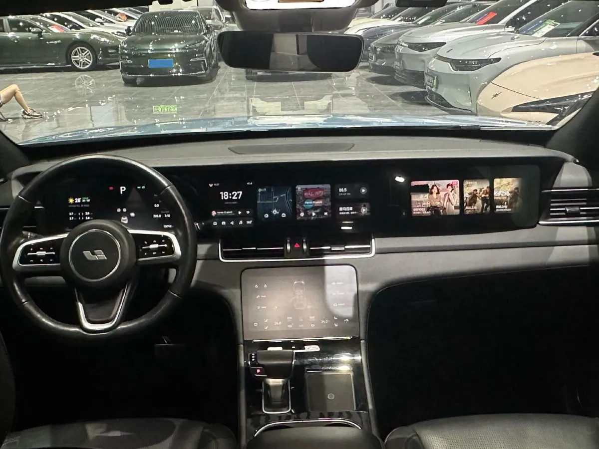 2021 Li ONE Range Extended 131HP REEV 40.5KWH,autocango,china used car exporter,china ev exporter,chinese used car exporter,chinese used ev exporter