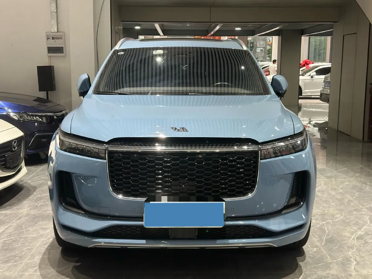2021 Li ONE Range Extended 131HP REEV 40.5KWH,autocango,china used car exporter,china ev exporter,chinese used car exporter,chinese used ev exporter
