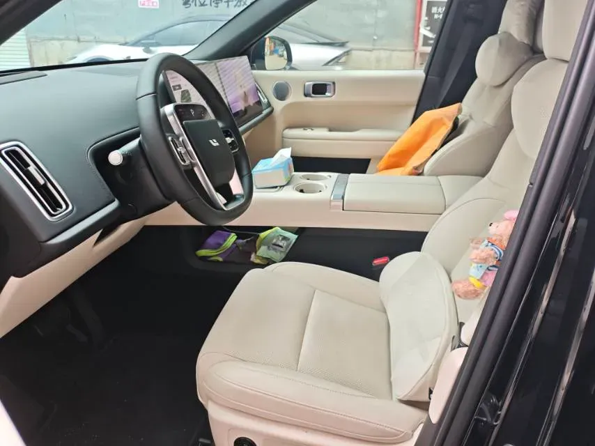2024 Li L6 Range Extended 154HP L4 REEV 36.8KWH,autocango,china used car exporter,china ev exporter,chinese used car exporter,chinese used ev exporter