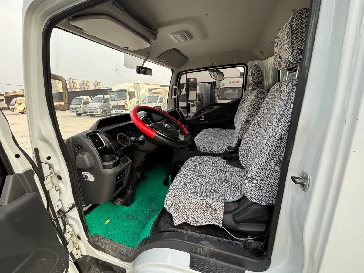 2026 Yuejin ChaoYue C 6MT,autocango,china used car exporter,china ev exporter,chinese used car exporter,chinese used ev exporter