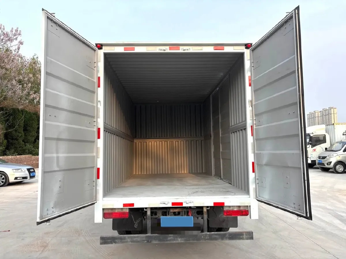 2026 Yuejin ChaoYue C 6MT,autocango,china used car exporter,china ev exporter,chinese used car exporter,chinese used ev exporter