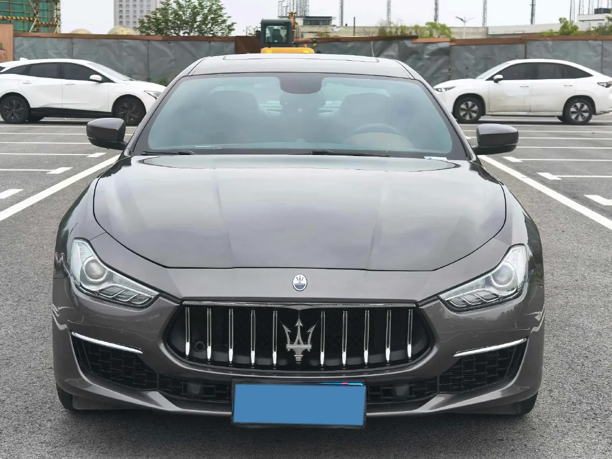 2022 Audi Q7 2.0T 245HP L4 8AT,autocango,china used car exporter,china ev exporter,chinese used car exporter,chinese used ev exporter