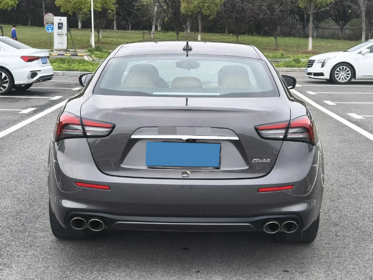 2022 Audi Q7 2.0T 245HP L4 8AT,autocango,china used car exporter,china ev exporter,chinese used car exporter,chinese used ev exporter