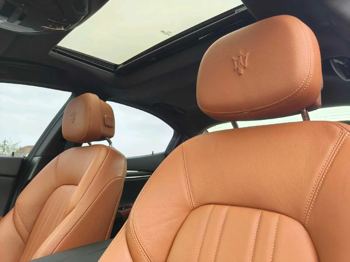 2022 Audi Q7 2.0T 245HP L4 8AT,autocango,china used car exporter,china ev exporter,chinese used car exporter,chinese used ev exporter