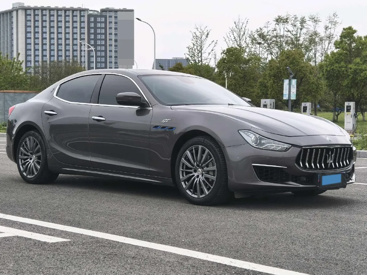 2022 Audi Q7 2.0T 245HP L4 8AT,autocango,china used car exporter,china ev exporter,chinese used car exporter,chinese used ev exporter