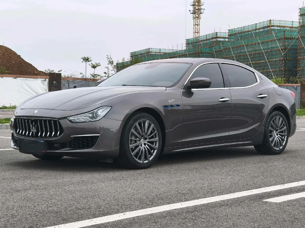 2022 Audi Q7 2.0T 245HP L4 8AT,autocango,china used car exporter,china ev exporter,chinese used car exporter,chinese used ev exporter