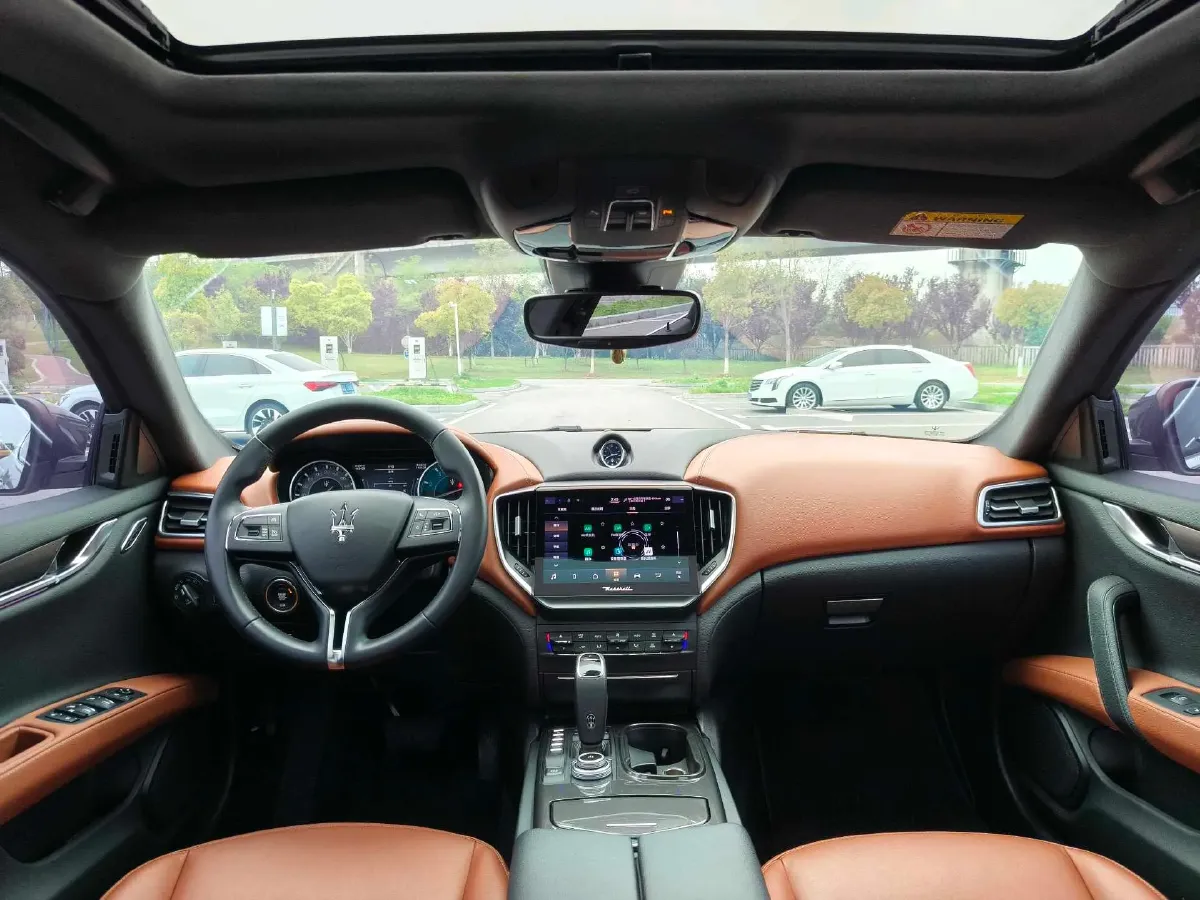 2022 Audi Q7 2.0T 245HP L4 8AT,autocango,china used car exporter,china ev exporter,chinese used car exporter,chinese used ev exporter