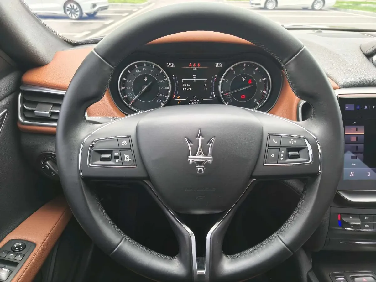 2022 Audi Q7 2.0T 245HP L4 8AT,autocango,china used car exporter,china ev exporter,chinese used car exporter,chinese used ev exporter