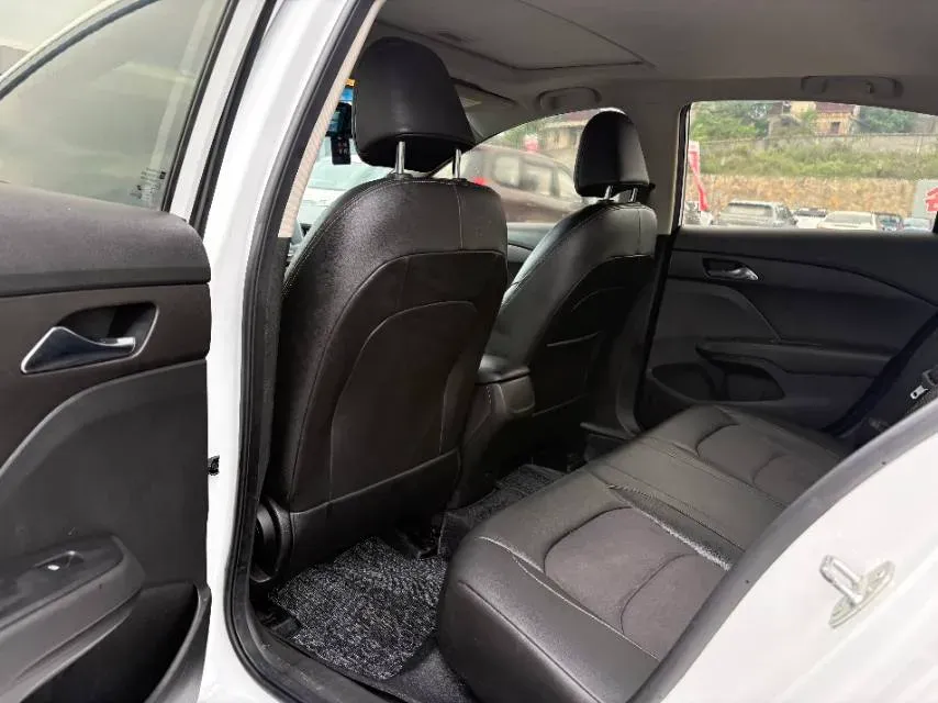 2019 Chevrolet Cavalier 1.5L 113HP L4 6AT,autocango,china used car exporter,china ev exporter,chinese used car exporter,chinese used ev exporter