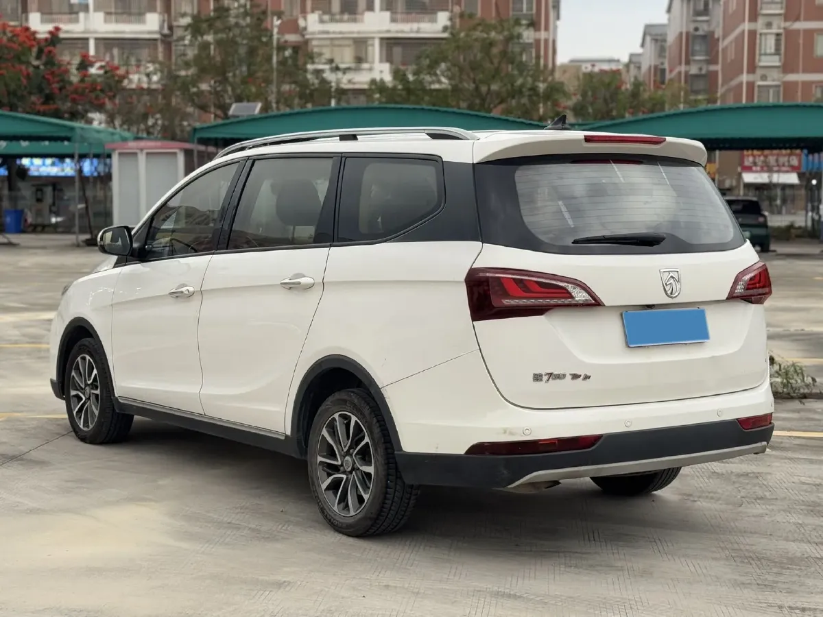 2019 BaoJun 730 1.5T 151HP L4 CVT,autocango,china used car exporter,china ev exporter,chinese used car exporter,chinese used ev exporter