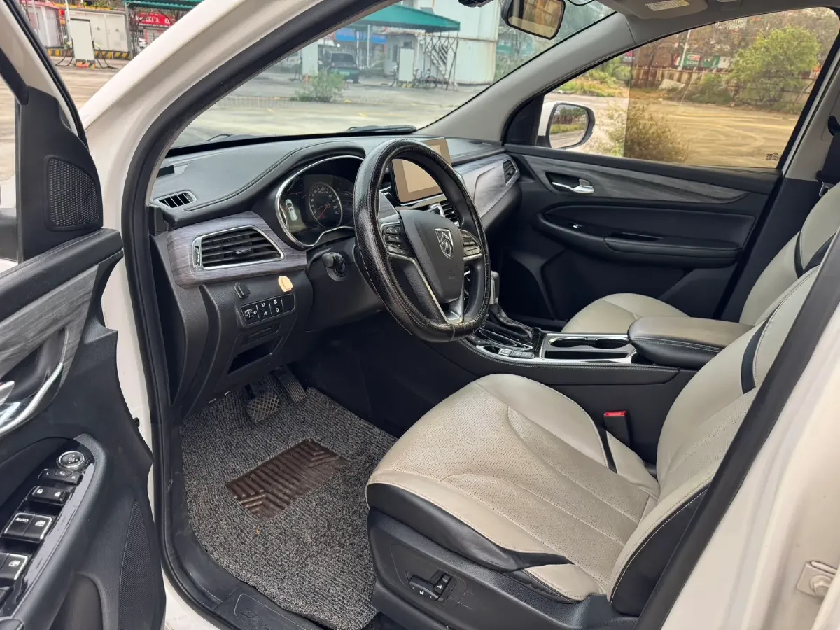 2019 BaoJun 730 1.5T 151HP L4 CVT,autocango,china used car exporter,china ev exporter,chinese used car exporter,chinese used ev exporter