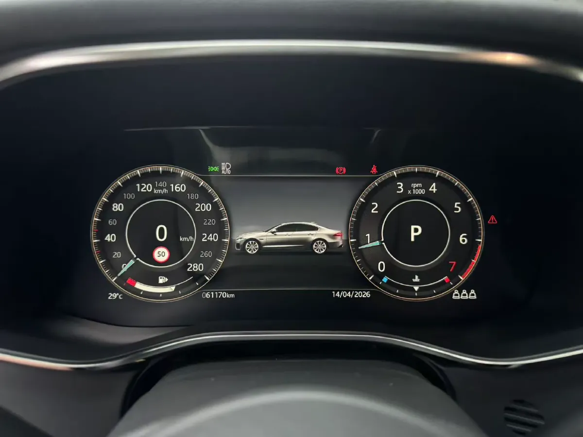 2021 Jaguar XFL 2.0T 200HP L4 8AT,autocango,china used car exporter,china ev exporter,chinese used car exporter,chinese used ev exporter