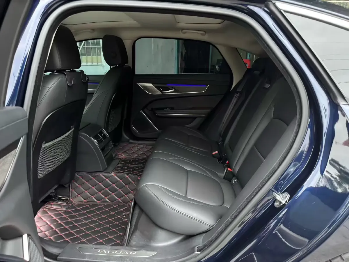 2021 Jaguar XFL 2.0T 200HP L4 8AT,autocango,china used car exporter,china ev exporter,chinese used car exporter,chinese used ev exporter