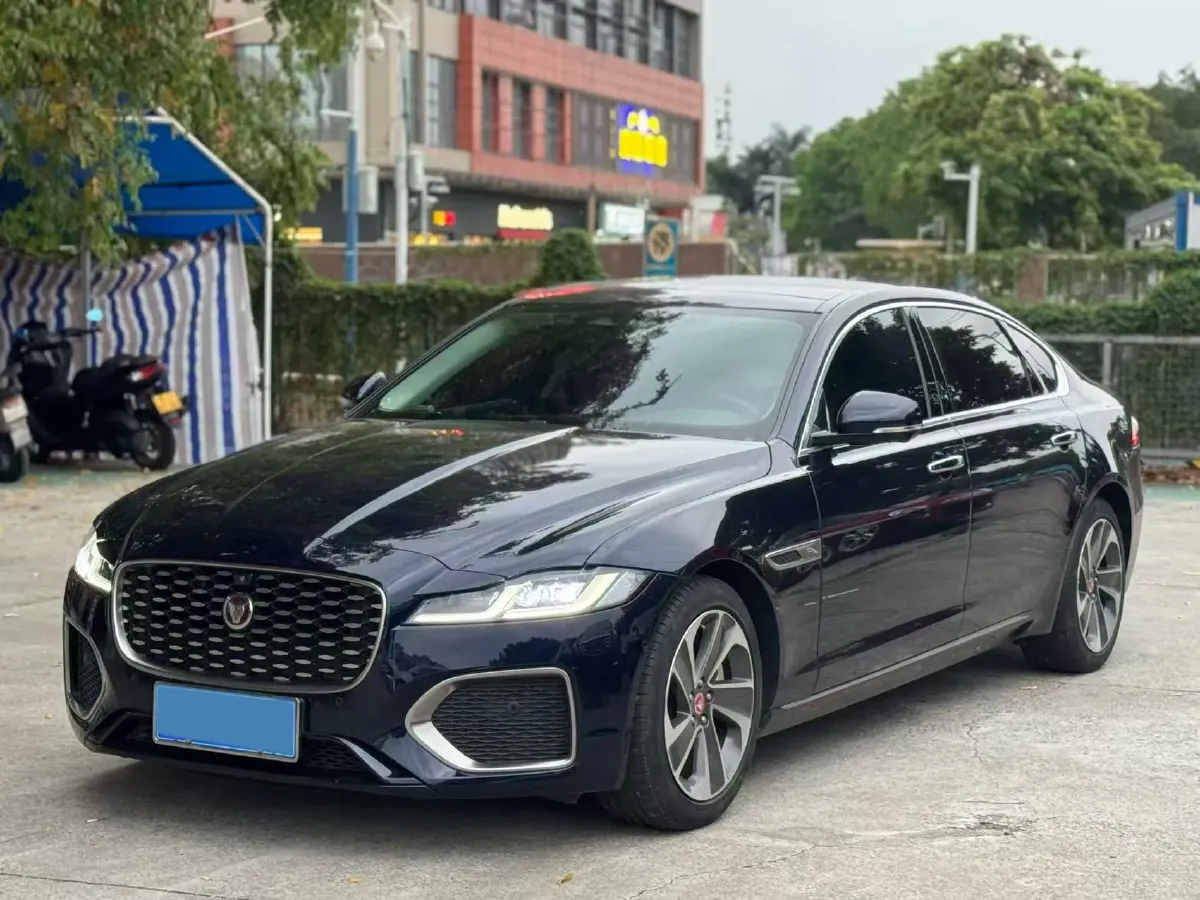 2021 Jaguar XFL 2.0T 200HP L4 8AT,autocango,china used car exporter,china ev exporter,chinese used car exporter,chinese used ev exporter