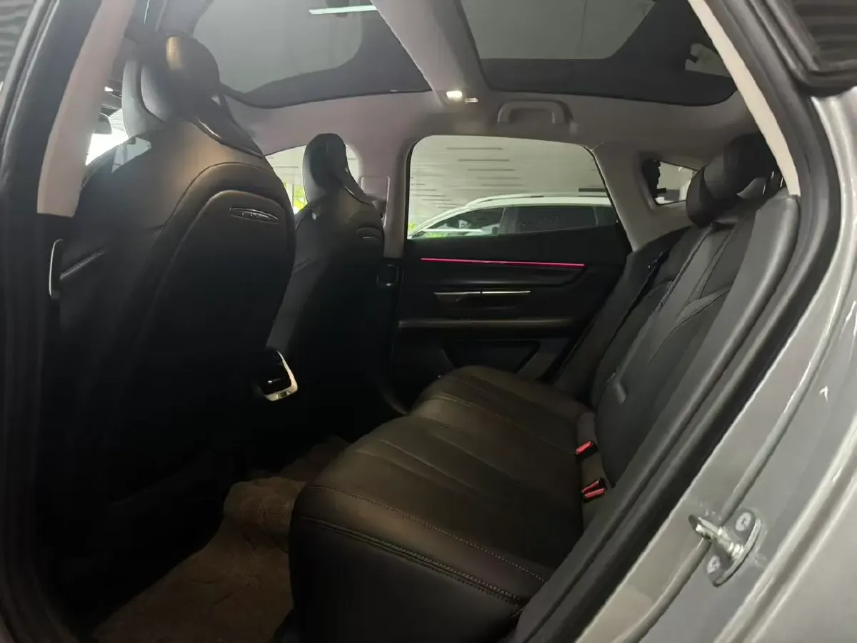 2023 Xpeng P7 BEV 70.8KWH,autocango,china used car exporter,china ev exporter,chinese used car exporter,chinese used ev exporter