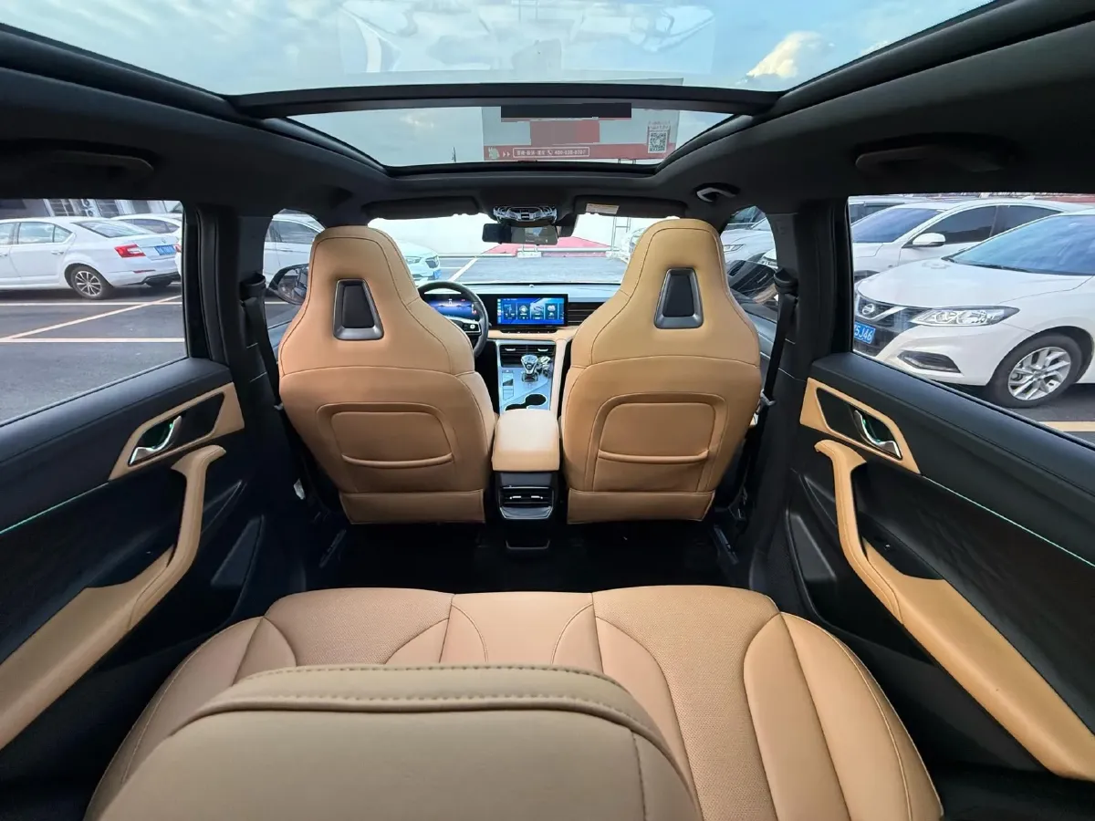 2023 Roewe RX5 1.5T 188HP L4 7DCT,autocango,china used car exporter,china ev exporter,chinese used car exporter,chinese used ev exporter