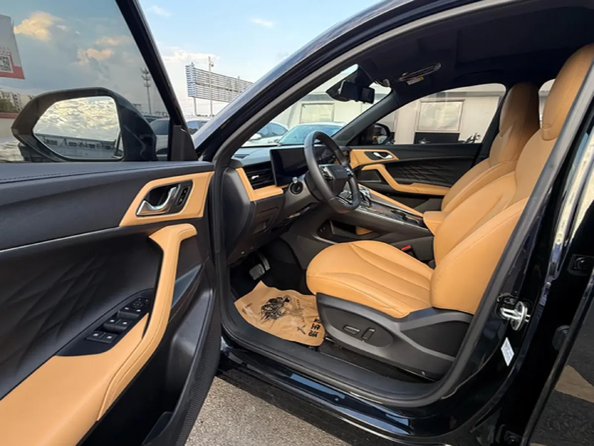 2023 Roewe RX5 1.5T 188HP L4 7DCT,autocango,china used car exporter,china ev exporter,chinese used car exporter,chinese used ev exporter