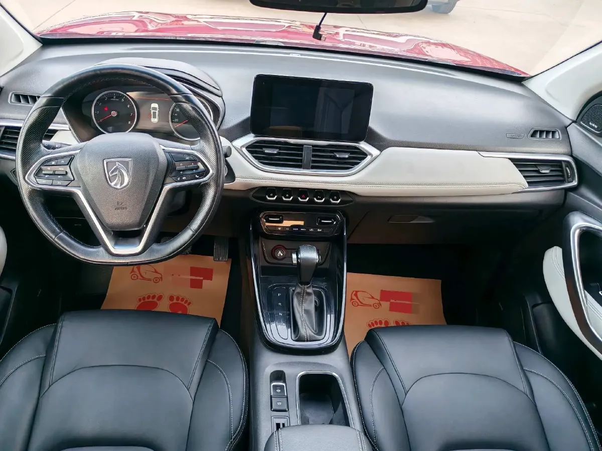 2018 BaoJun 530 1.5T 150HP L4 6DCT,autocango,china used car exporter,china ev exporter,chinese used car exporter,chinese used ev exporter