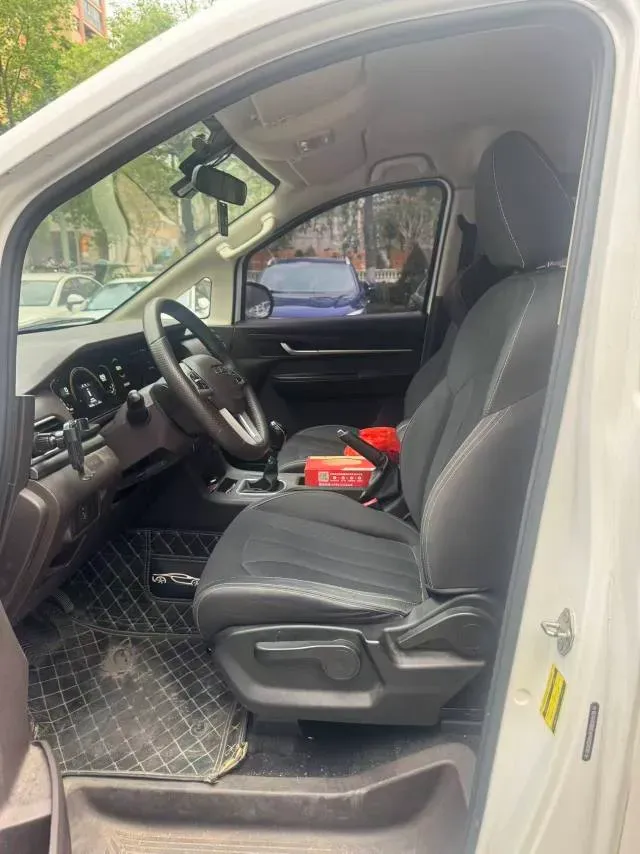 2023 BAW Calorie 2.0L 144HP L4 5MT,autocango,china used car exporter,china ev exporter,chinese used car exporter,chinese used ev exporter