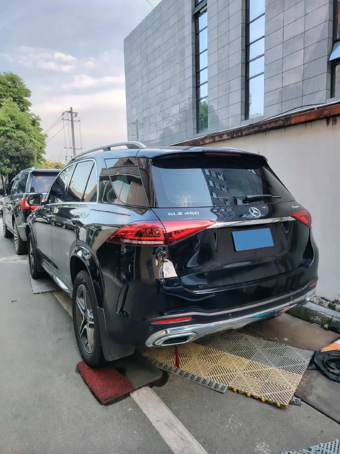 2020 Mercedes-Benz GLE Class 2.0T 258HP L4 9AT,autocango,china used car exporter,china ev exporter,chinese used car exporter,chinese used ev exporter