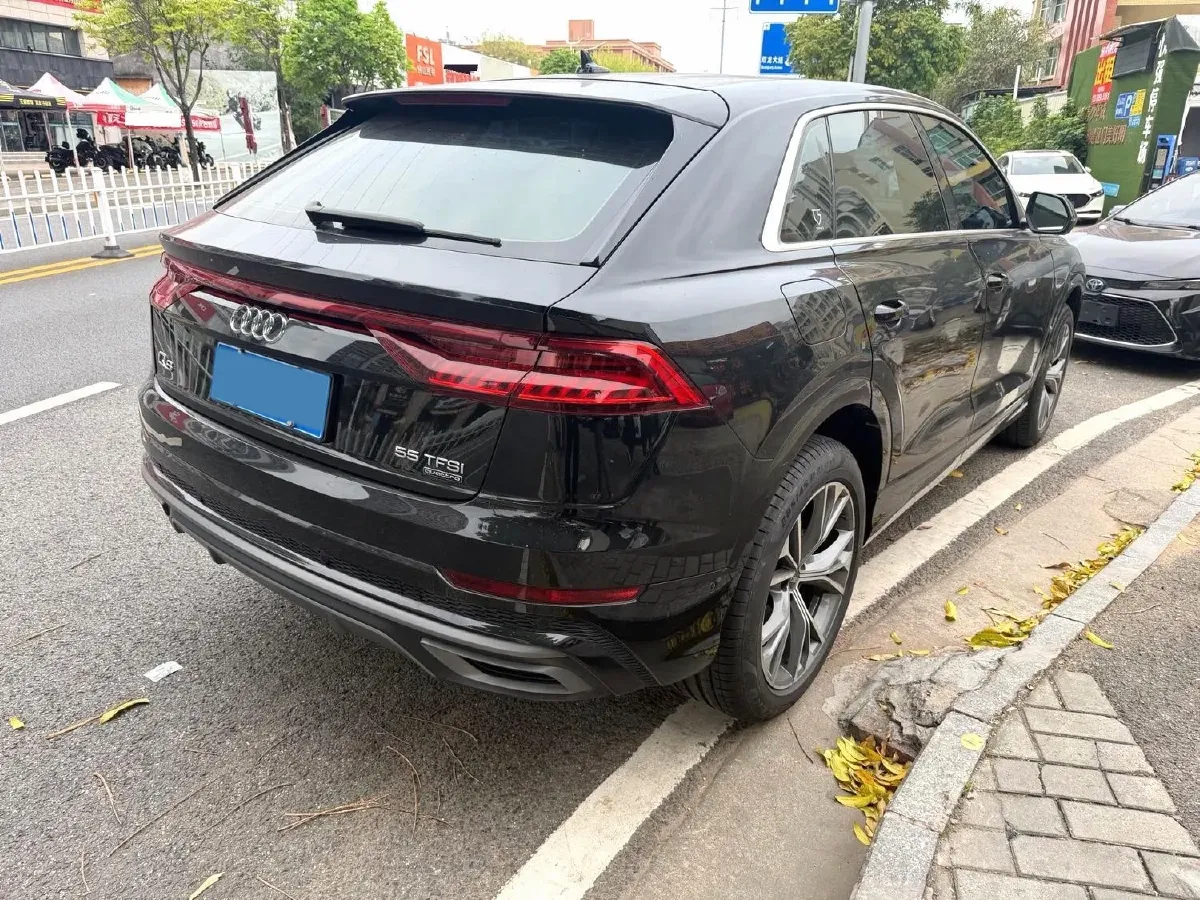 2022 Audi Q8 3.0T 340HP V6 8AT,autocango,china used car exporter,china ev exporter,chinese used car exporter,chinese used ev exporter