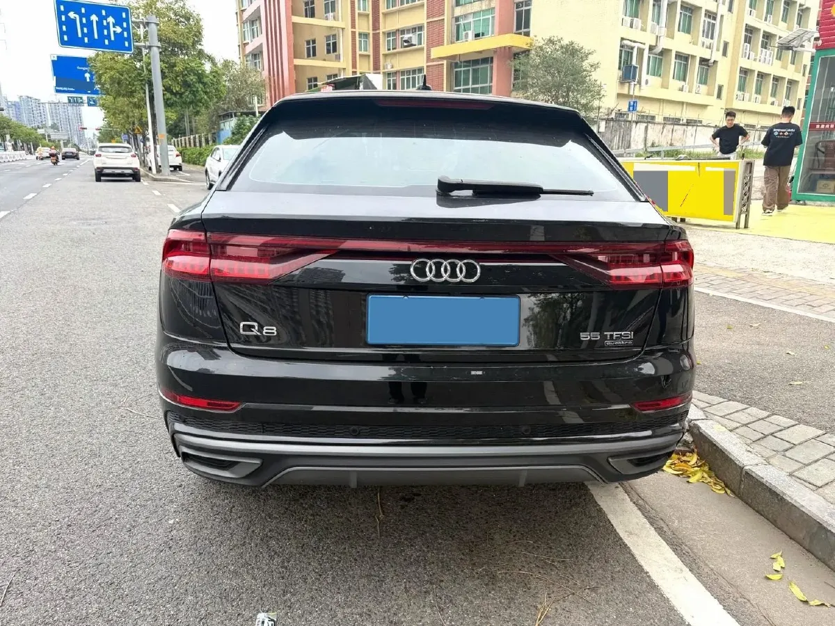 2022 Audi Q8 3.0T 340HP V6 8AT,autocango,china used car exporter,china ev exporter,chinese used car exporter,chinese used ev exporter