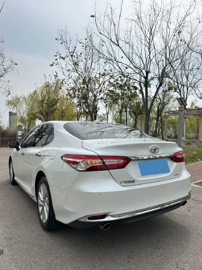 2023 Toyota Camry 2.0L 177HP L4 CVT,autocango,china used car exporter,china ev exporter,chinese used car exporter,chinese used ev exporter