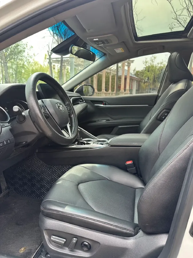 2023 Toyota Camry 2.0L 177HP L4 CVT,autocango,china used car exporter,china ev exporter,chinese used car exporter,chinese used ev exporter