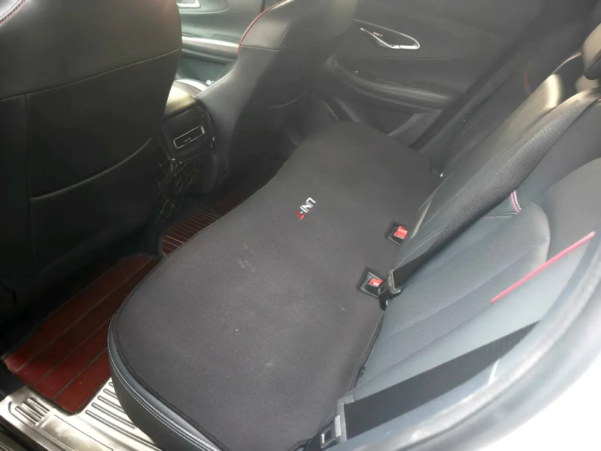 2020 ChangAn UNI-T 1.5T 180HP L4 7DCT,autocango,china used car exporter,china ev exporter,chinese used car exporter,chinese used ev exporter