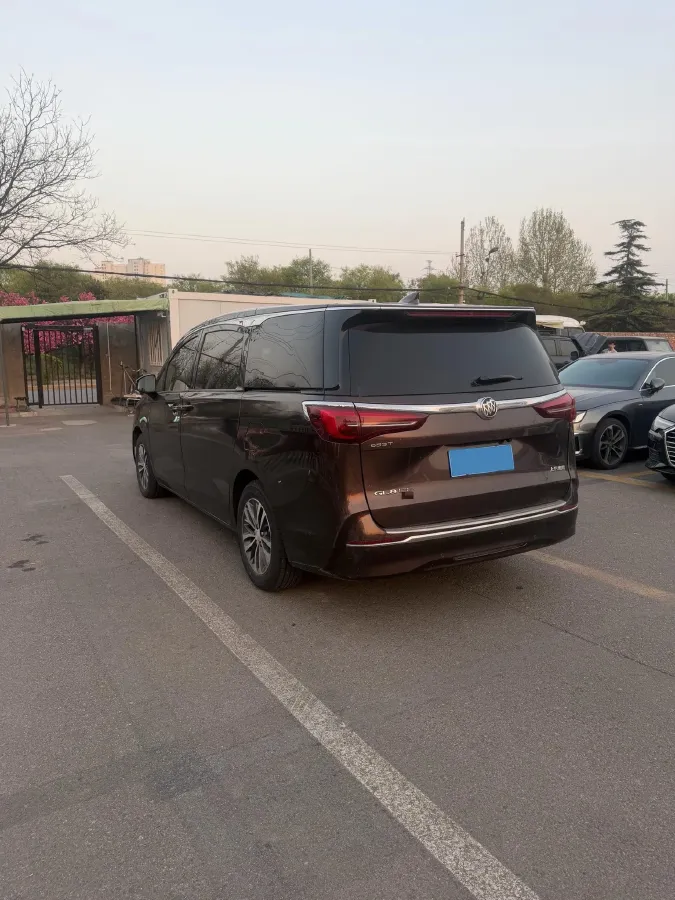 2021 Buick GL8 2.0T 237HP L4 9AT,autocango,china used car exporter,china ev exporter,chinese used car exporter,chinese used ev exporter