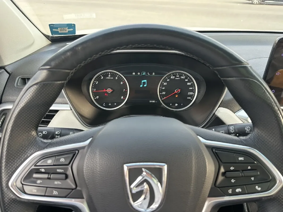 2018 BaoJun 530 1.5T 150HP L4 6MT,autocango,china used car exporter,china ev exporter,chinese used car exporter,chinese used ev exporter