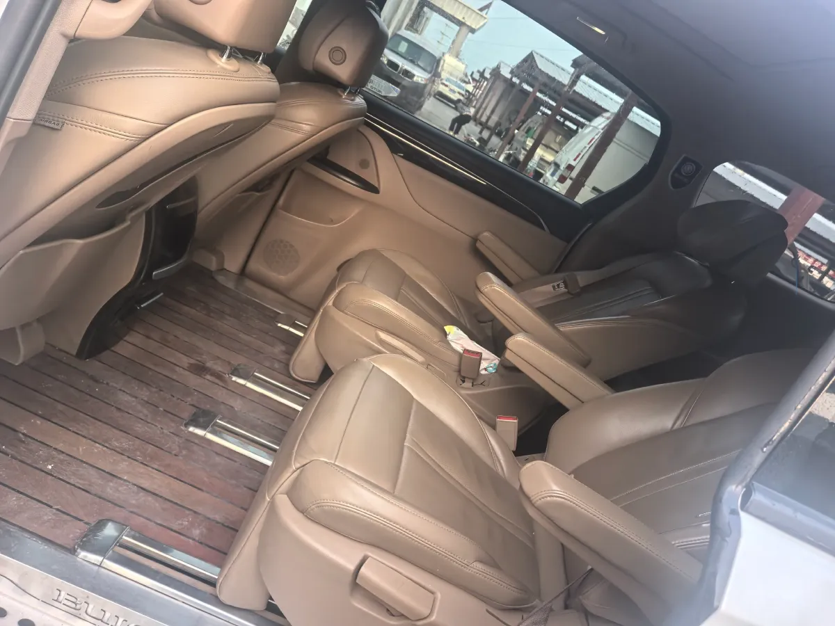 2018 Buick GL8 2.0T 260HP L4 6AT,autocango,china used car exporter,china ev exporter,chinese used car exporter,chinese used ev exporter