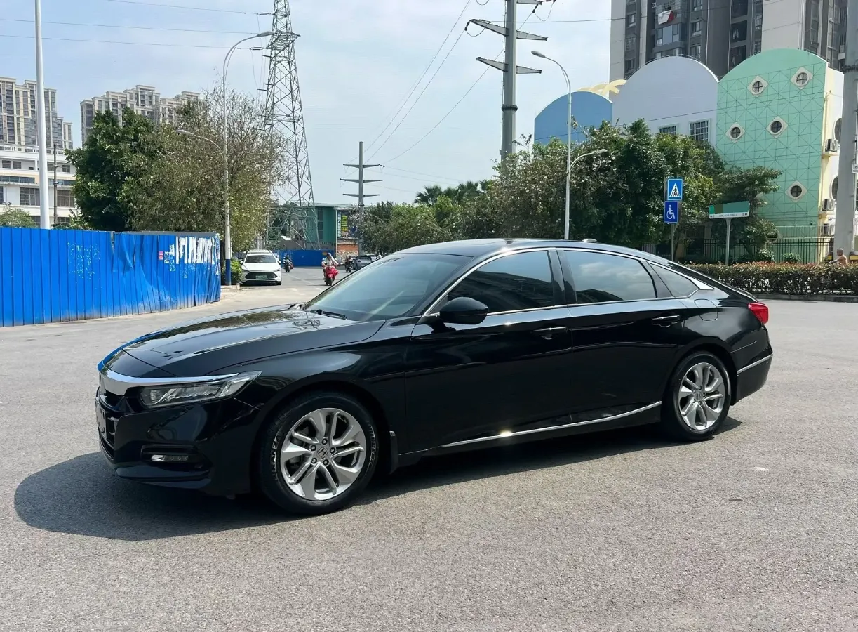 2021 Honda Accord 1.5T 194HP L4 CVT,autocango,china used car exporter,china ev exporter,chinese used car exporter,chinese used ev exporter