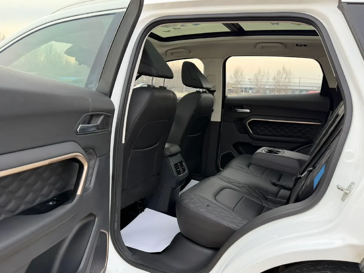 2020 Haval H6 1.5T 169HP L4 7DCT,autocango,china used car exporter,china ev exporter,chinese used car exporter,chinese used ev exporter