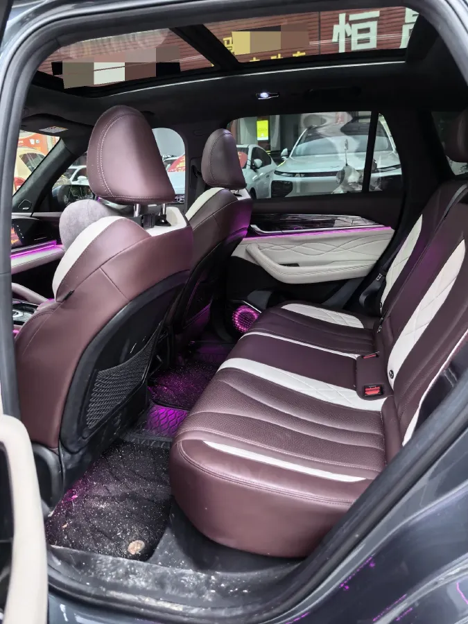 2021 Geely Monjaro 2.0T 218HP L4 7DCT,autocango,china used car exporter,china ev exporter,chinese used car exporter,chinese used ev exporter