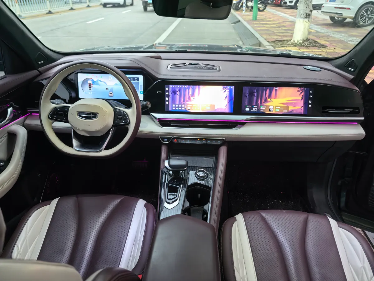 2021 Geely Monjaro 2.0T 218HP L4 7DCT,autocango,china used car exporter,china ev exporter,chinese used car exporter,chinese used ev exporter