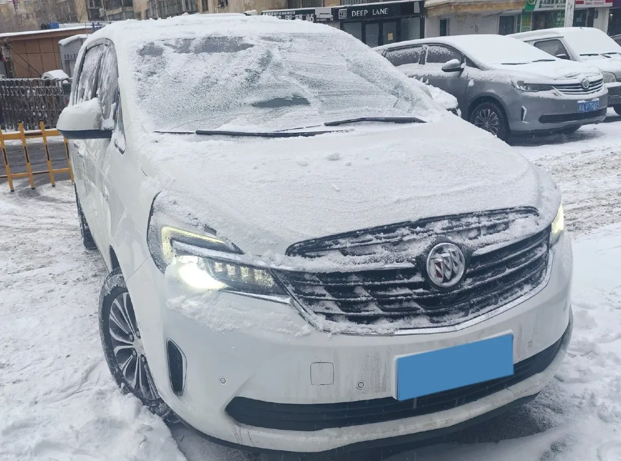 2022 Buick GL8 2.0T 237HP L4 9AT,autocango,china used car exporter,china ev exporter,chinese used car exporter,chinese used ev exporter