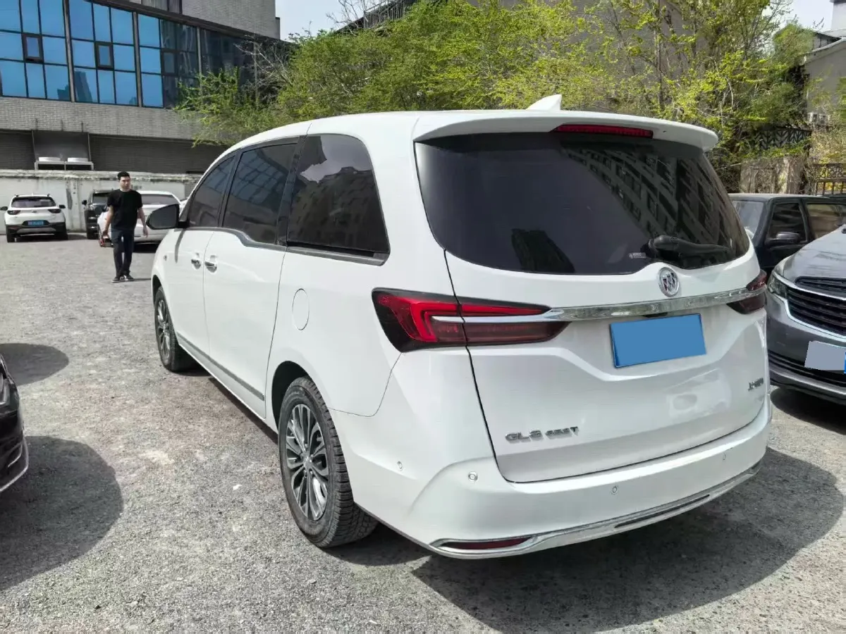 2022 Buick GL8 2.0T 237HP L4 9AT,autocango,china used car exporter,china ev exporter,chinese used car exporter,chinese used ev exporter