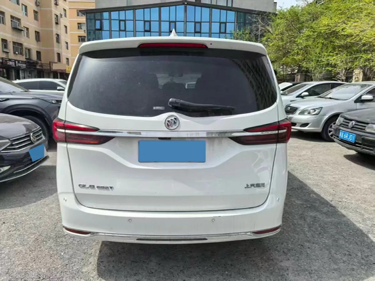 2022 Buick GL8 2.0T 237HP L4 9AT,autocango,china used car exporter,china ev exporter,chinese used car exporter,chinese used ev exporter