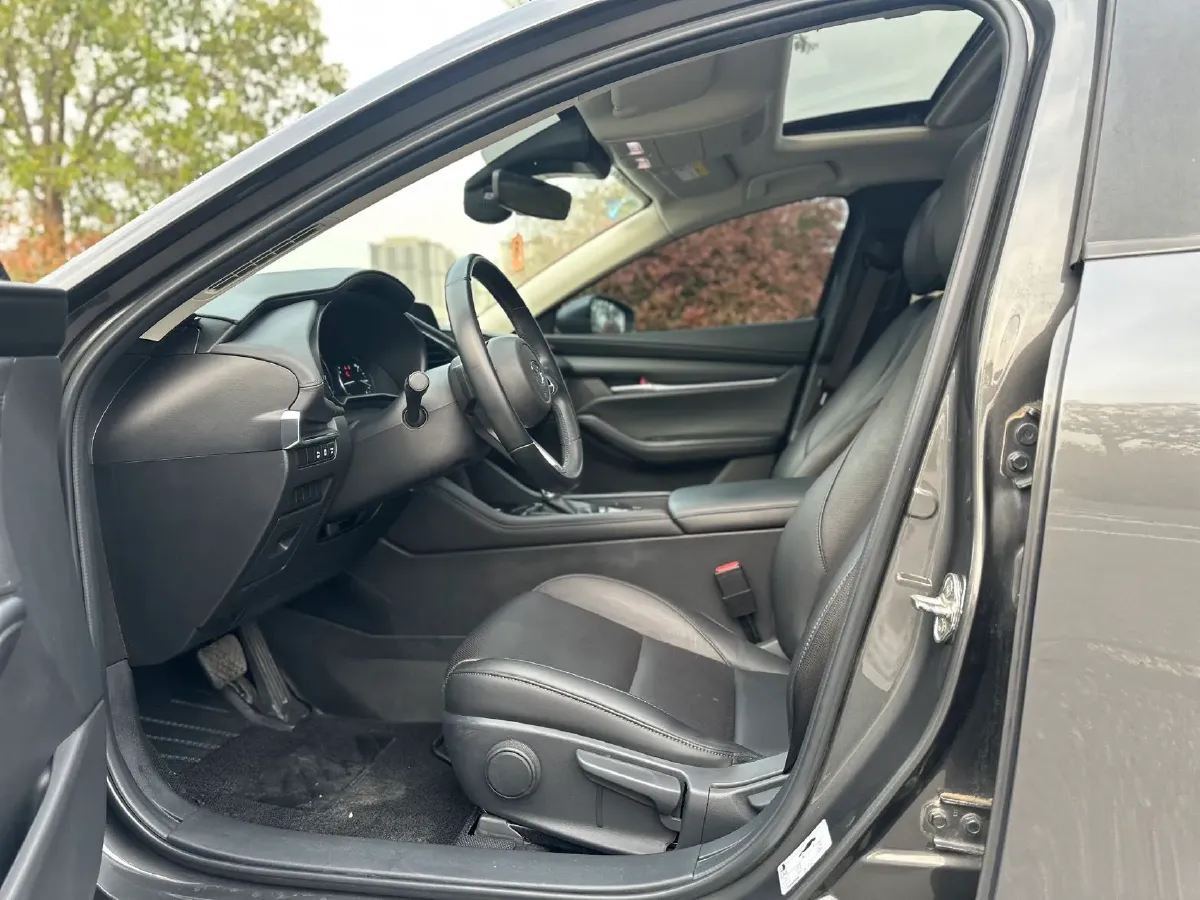 2020 Mazda 3 Axela 2.0L 158HP L4 6AT,autocango,china used car exporter,china ev exporter,chinese used car exporter,chinese used ev exporter