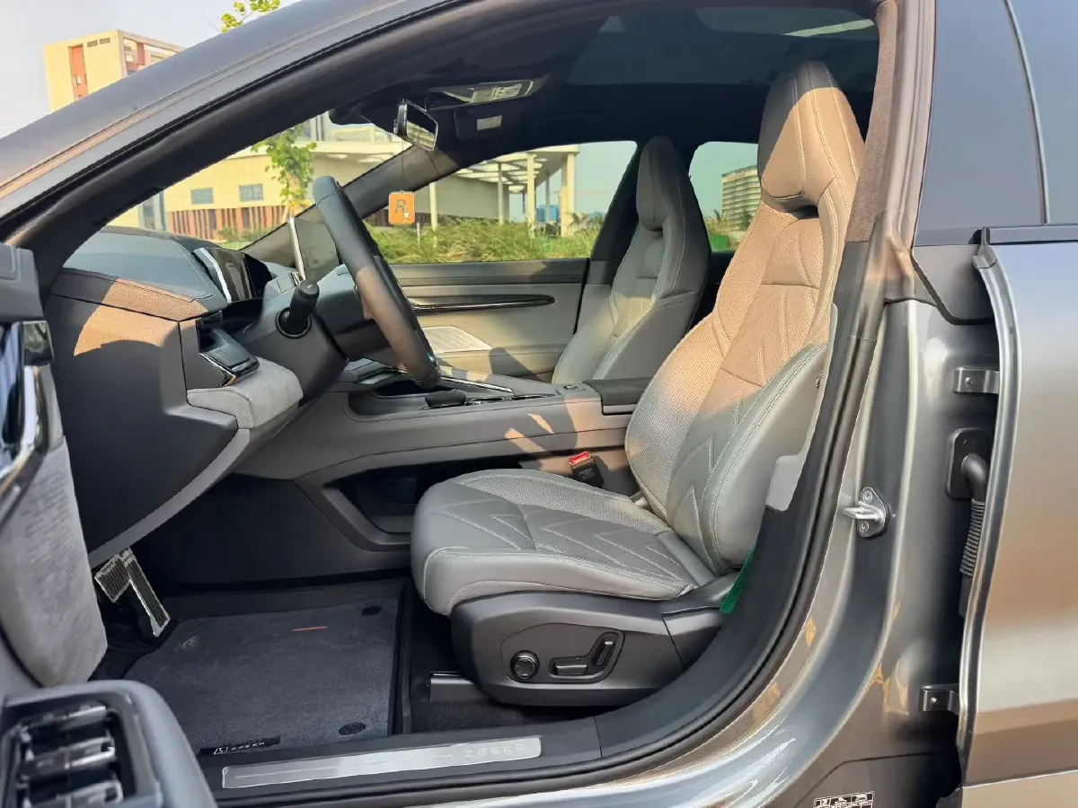 2023 Zeekr 001 BEV 86KWH,autocango,china used car exporter,china ev exporter,chinese used car exporter,chinese used ev exporter