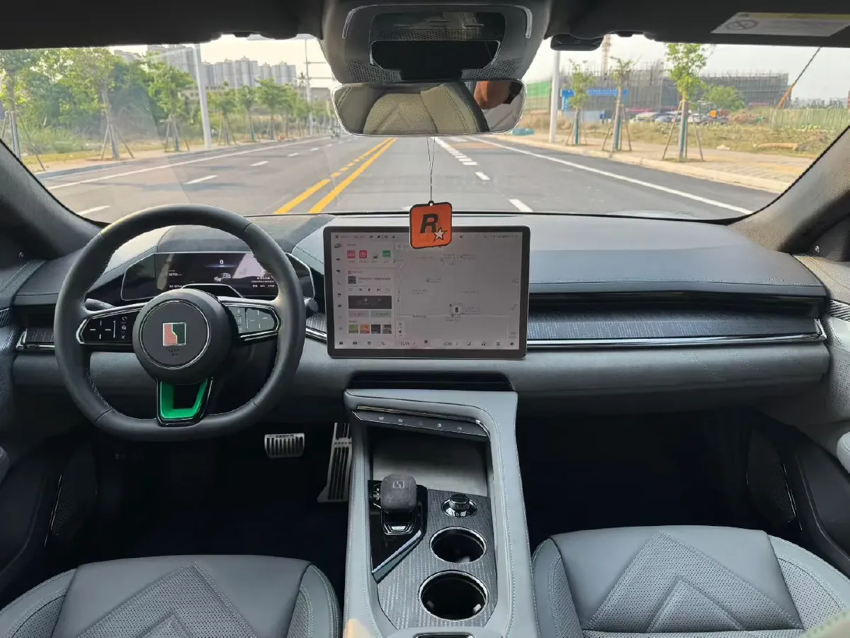 2023 Zeekr 001 BEV 86KWH,autocango,china used car exporter,china ev exporter,chinese used car exporter,chinese used ev exporter