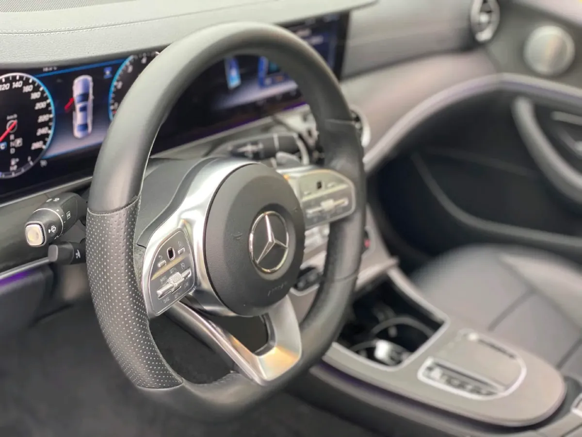 2020 Mercedes-Benz E Class 2.0T 258HP L4 9AT,autocango,china used car exporter,china ev exporter,chinese used car exporter,chinese used ev exporter