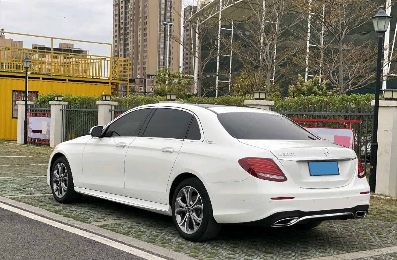 2020 Mercedes-Benz E Class 2.0T 258HP L4 9AT,autocango,china used car exporter,china ev exporter,chinese used car exporter,chinese used ev exporter